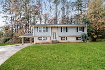 8295 Englewood Trl Riverdale, GA 30274